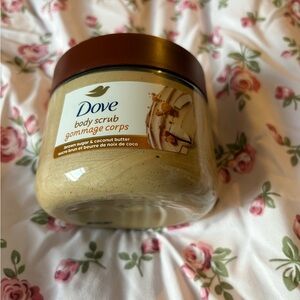 2/25$🍓⭐️ Brown Sugar & Coconut Butter Body Scrub - Beige